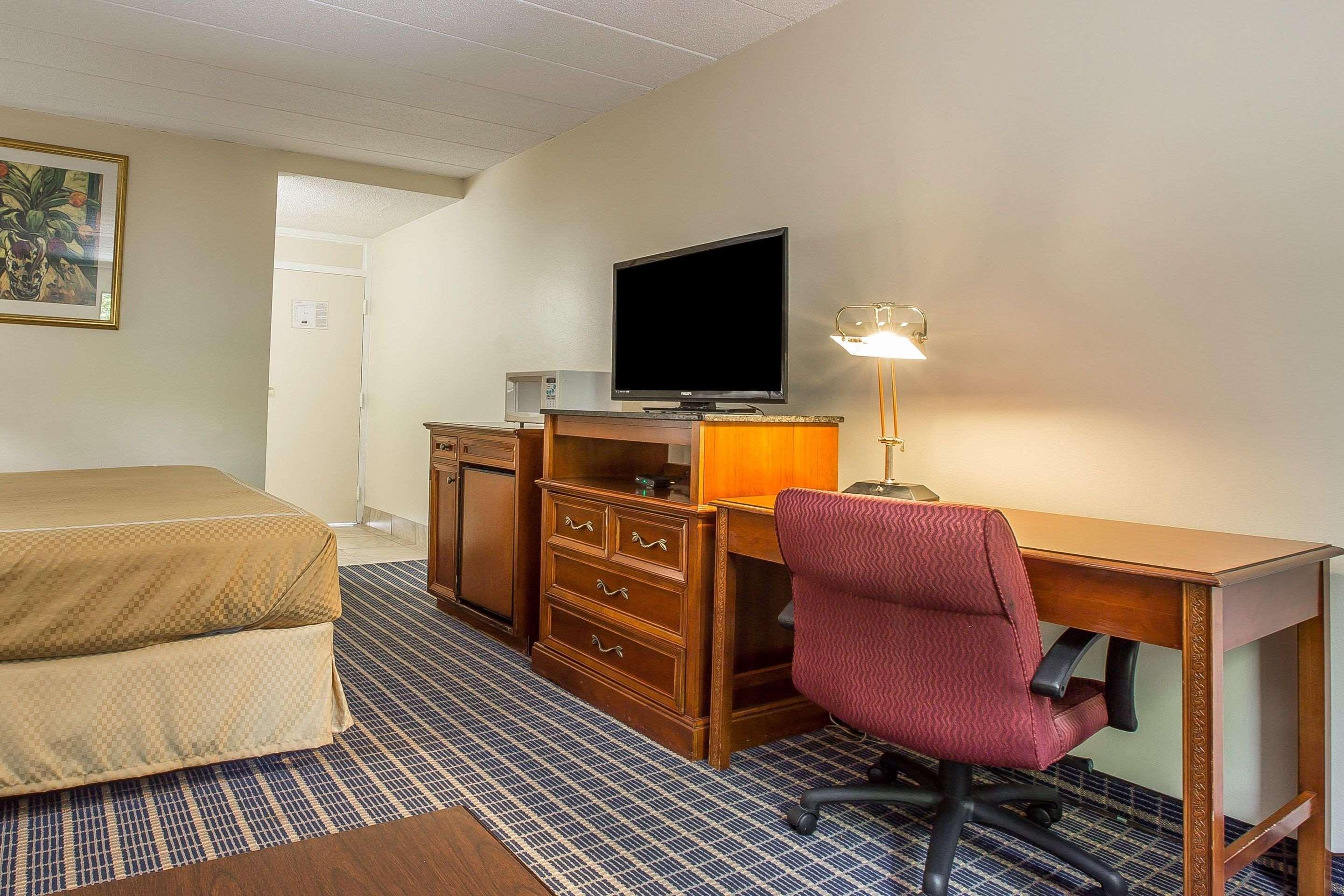 אנדרסון Rodeway Inn מראה חיצוני תמונה