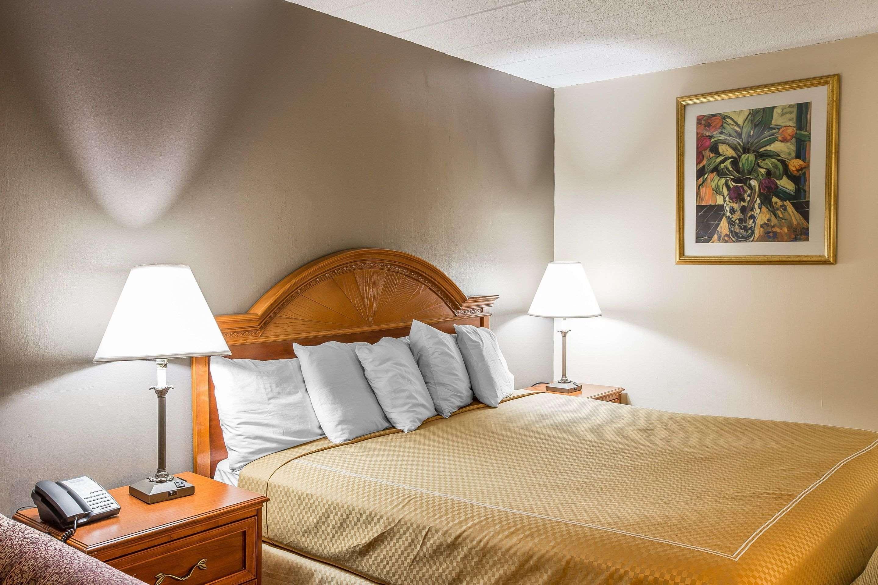 אנדרסון Rodeway Inn מראה חיצוני תמונה