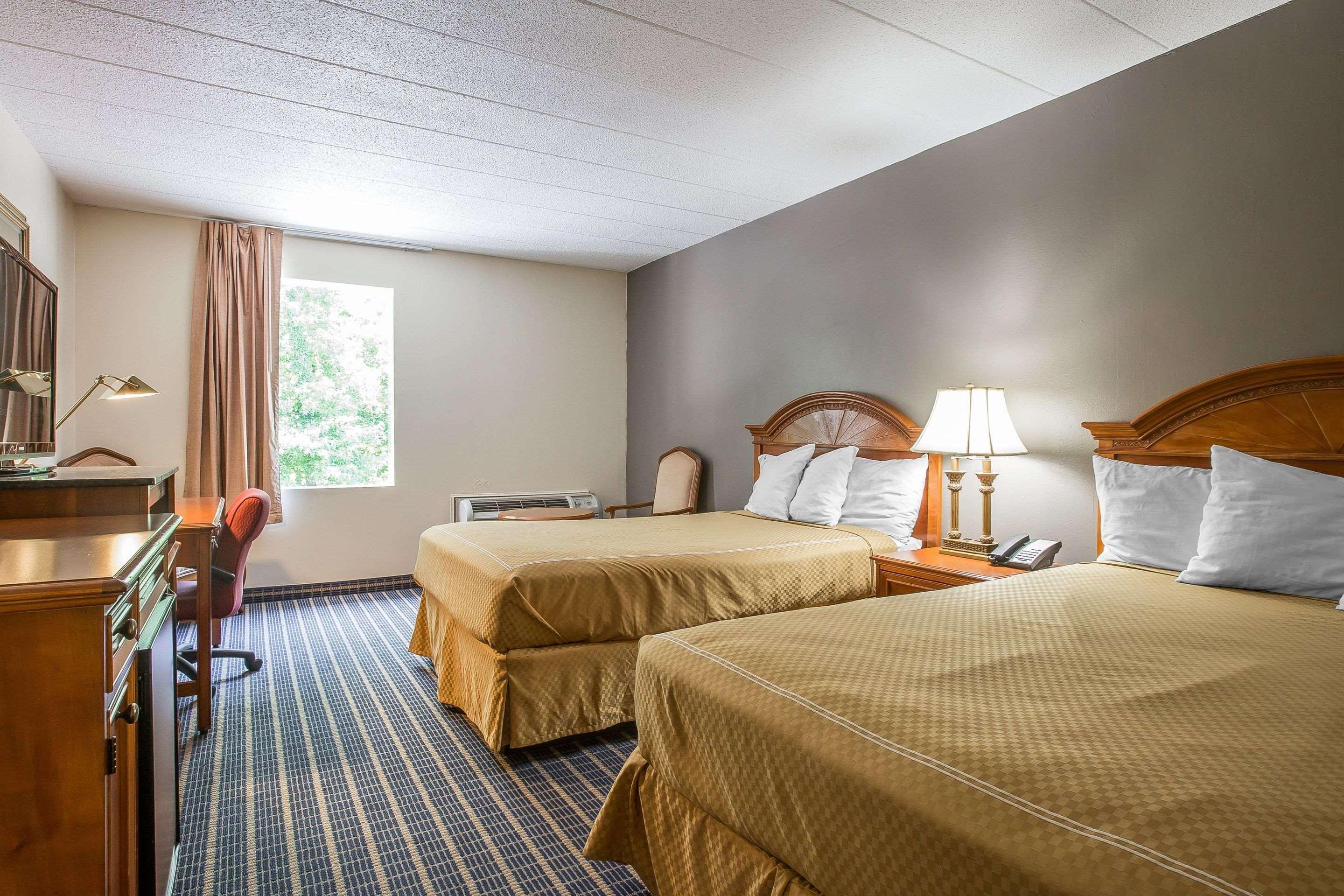 אנדרסון Rodeway Inn מראה חיצוני תמונה